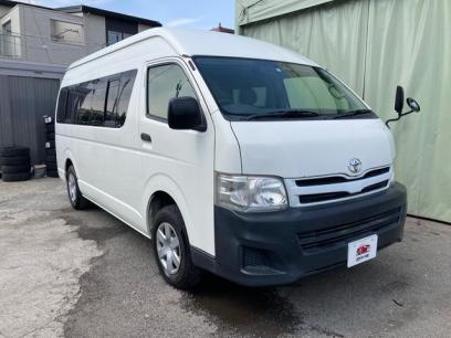 Toyota HIACE COMMUTER