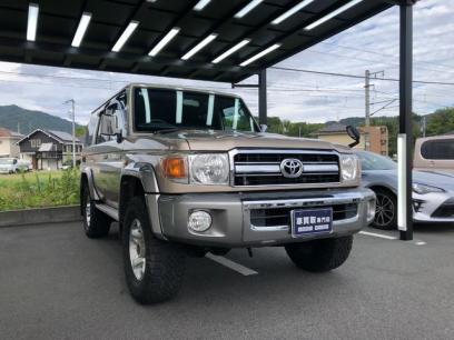 Toyota Landcruiser 70