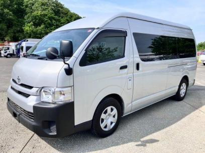 Toyota HIACE COMMUTER