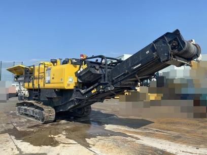 Komatsu 