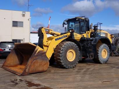 Komatsu 
