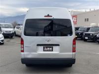 Toyota HIACE COMMUTER