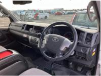 Toyota HIACE COMMUTER